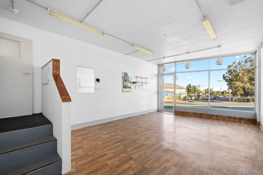 Click to view all images Shop 4, 107 Ocean Street Dudley NSW 2290 - Image 2