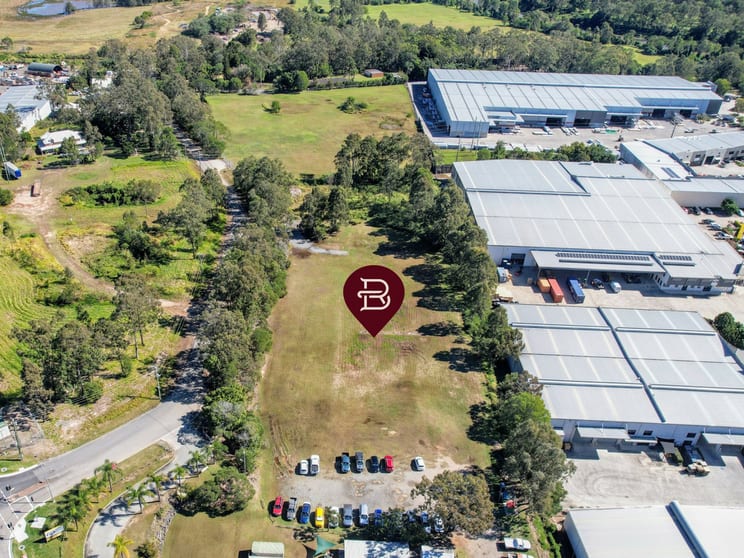 Click to view all images 4 Turner Avenue Yatala QLD 4207 - Image 3