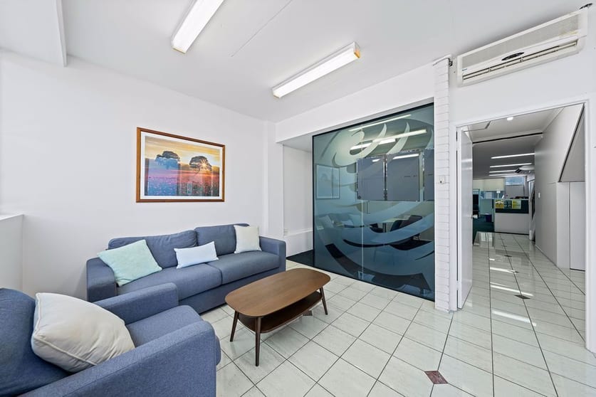 Click to view all images 3/32 Windorah Street Stafford QLD 4053 - Image 3