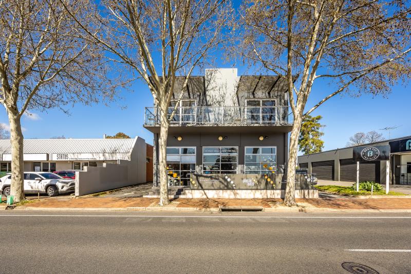 Click to view all images 123 Henley Beach Road Mile End SA 5031 - Image 1