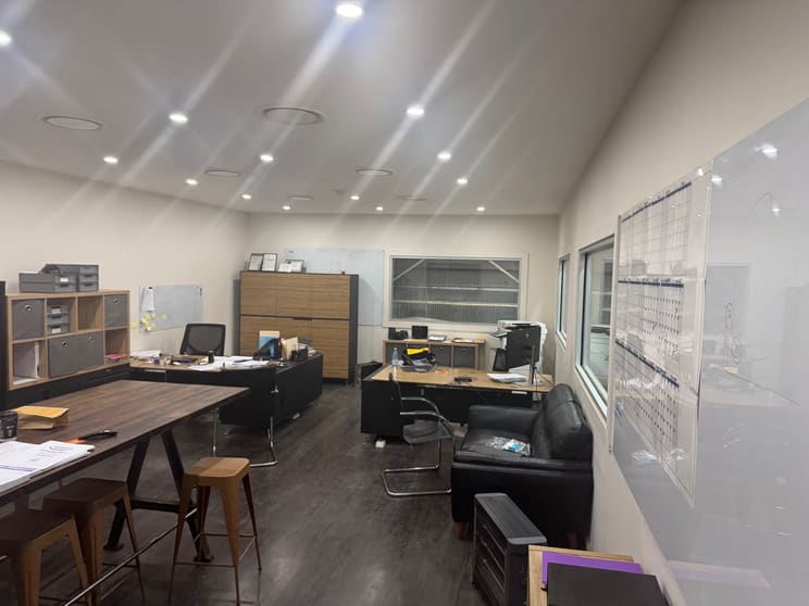 Click to view all images (Lot 551) 6 Canterbury Road Kembla Grange NSW 2526 - Image 3