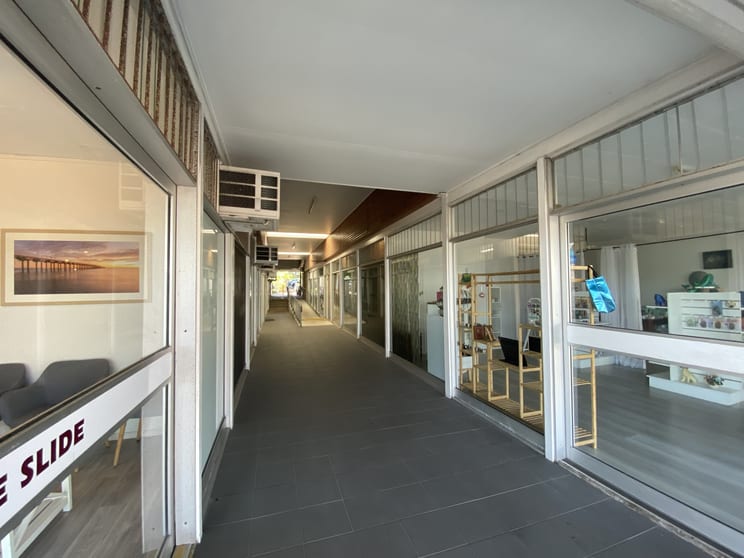 Click to view all images 6A/16 Torquay Road Pialba QLD 4655 - Image 3