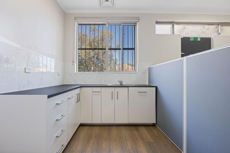 Click to view all images Unit 1/76 Halley Street Chisholm ACT 2905 - Image 3