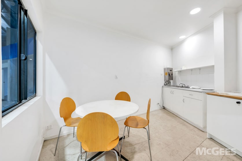 Click to view all images 305 Port Elliot Road Hayborough SA 5211 - Image 3