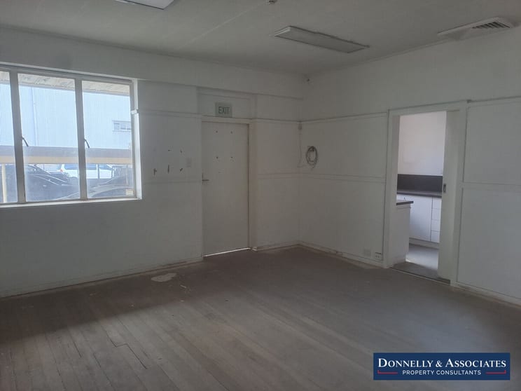 Click to view all images Office/451 Sherwood Road Sherwood QLD 4075 - Image 2