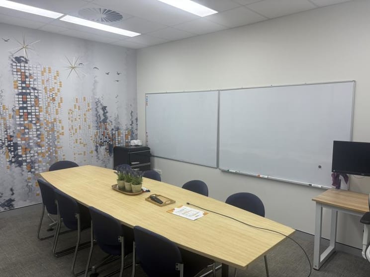 Click to view all images Suite 8, 139 Sturt Street Townsville City QLD 4810 - Image 3