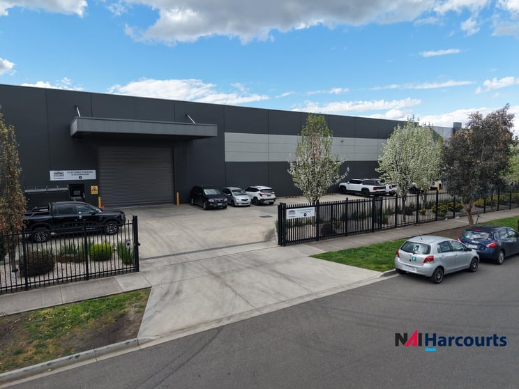 Click to view all images 2 Dexter Drive Epping VIC 3076 - Image 1