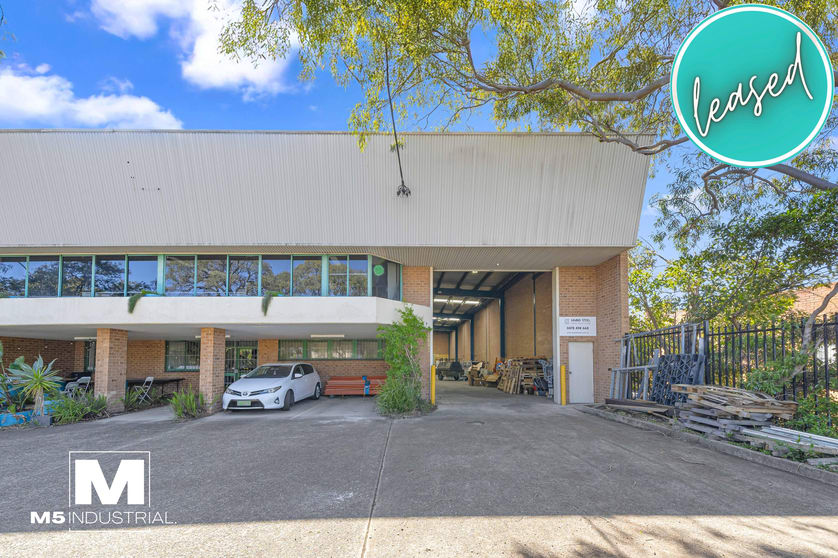 Click to view all images 44A Garema Circuit Kingsgrove NSW 2208 - Image 1