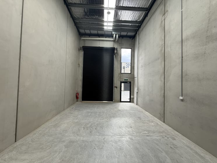 Click to view all images Unit 17C/3a Newlands Road Reservoir VIC 3073 - Image 2
