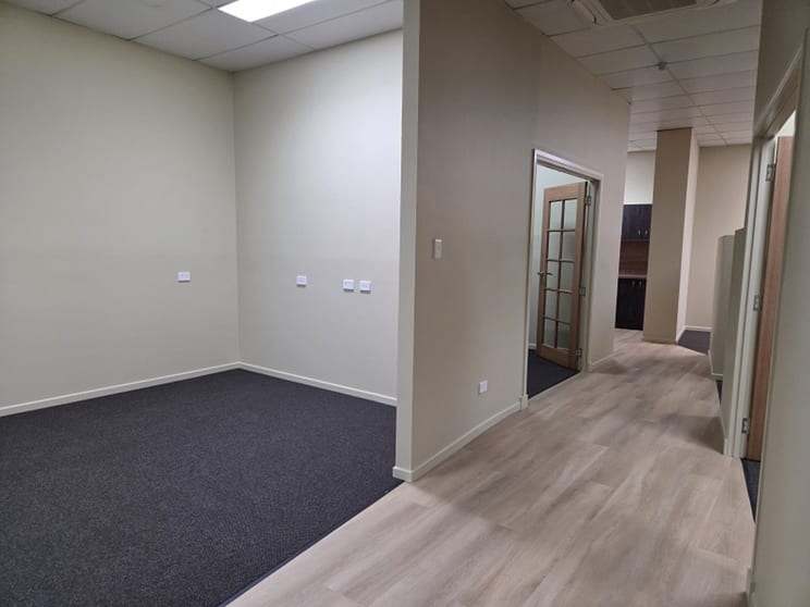 Click to view all images 2B/595 Wynnum Road Morningside QLD 4170 - Image 2