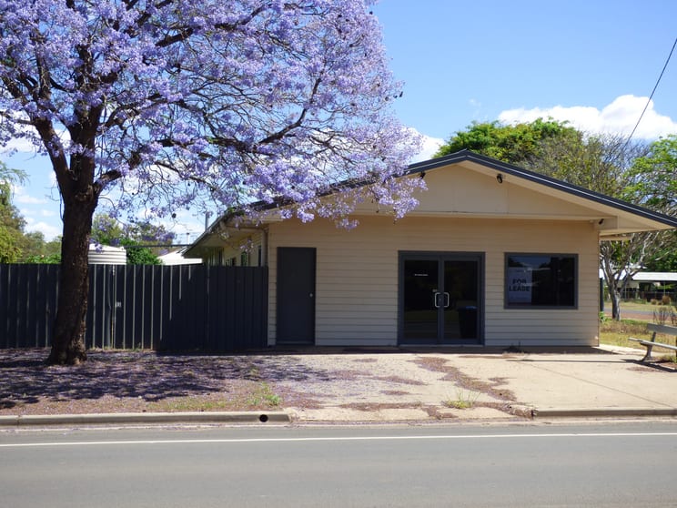 Click to view all images 201 Victoria Street St George QLD 4487 - Image 1
