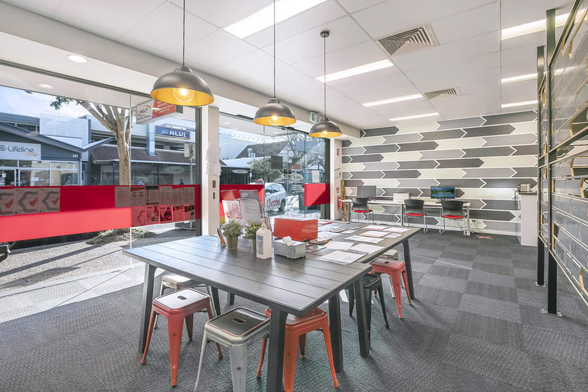 Click to view all images 408 Logan Road Stones Corner QLD 4120 - Image 2
