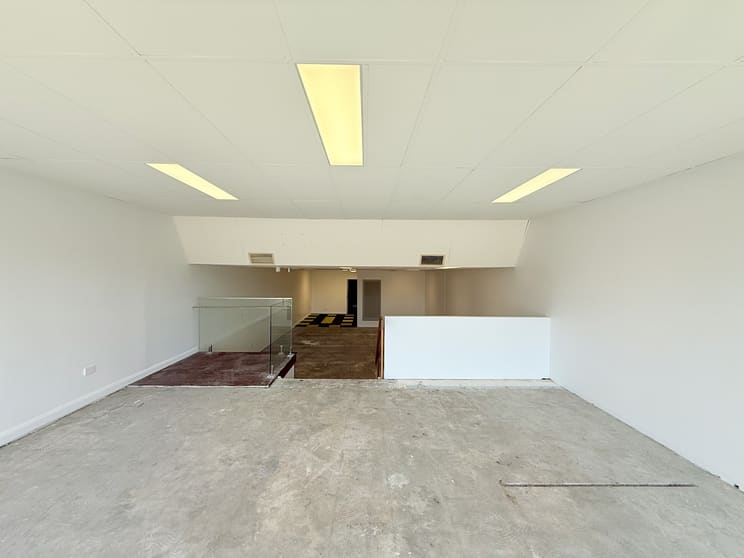 Unit 3/2546 Gold Coast Highway Mermaid Beach QLD 4218 - Image 2