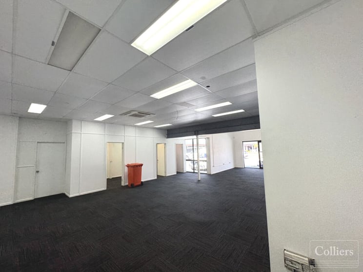 Click to view all images 2/32 Thuringowa Drive Kirwan QLD 4817 - Image 2