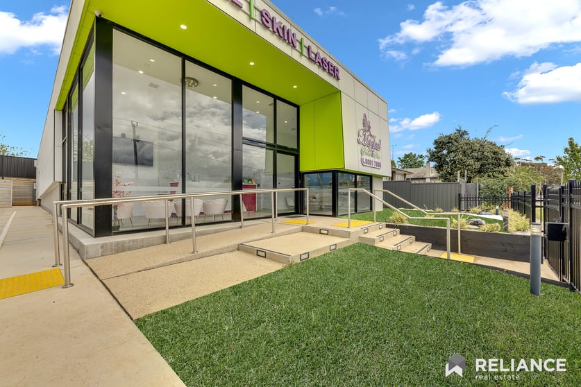 Click to view all images 83 Gisborne Road Bacchus Marsh VIC 3340 - Image 2