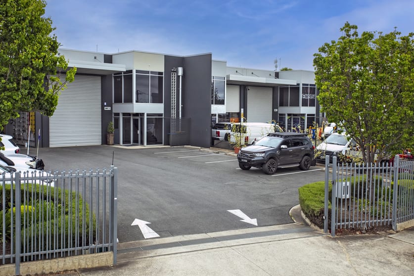 Click to view all images 2/4 Hewer Street Hampstead Gardens SA 5086 - Image 1