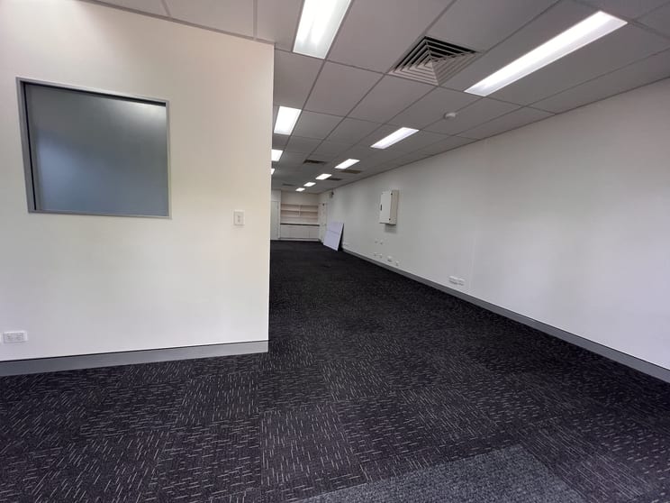 Click to view all images 1343 Wynnum Road Tingalpa QLD 4173 - Image 2