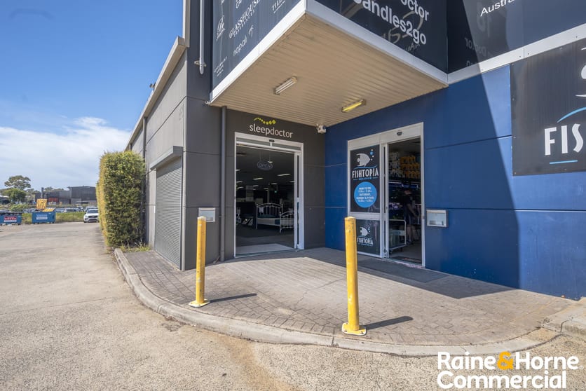 Click to view all images Unit 2/18 Blaxland Road Campbelltown NSW 2560 - Image 2