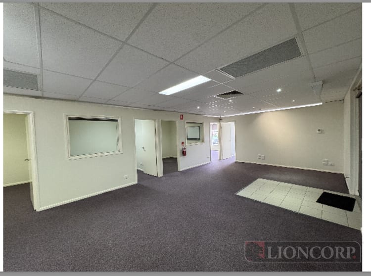 Click to view all images Mount Gravatt QLD 4122 - Image 2