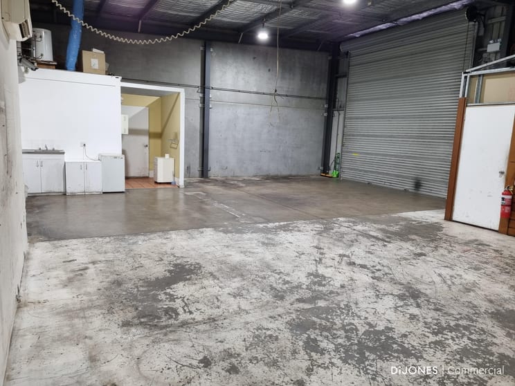 Click to view all images 13/14-16 Stockyard Place West Gosford NSW 2250 - Image 3
