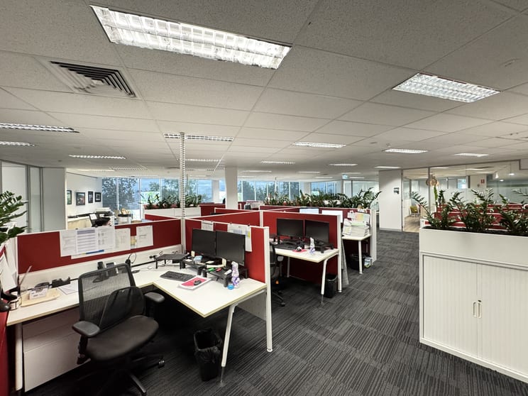 Click to view all images Half right/Level 3, 650 Lorimer Street Port Melbourne VIC 3207 - Image 3
