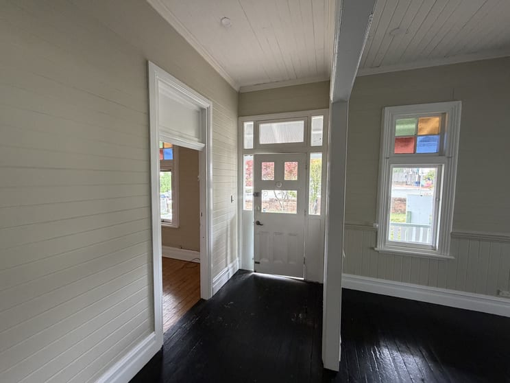 Click to view all images 1/40-42 Govetts Leap Road Blackheath NSW 2785 - Image 2