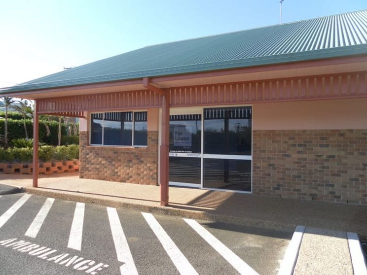 Click to view all images Shop 13/462 West Street Kearneys Spring QLD 4350 - Image 1