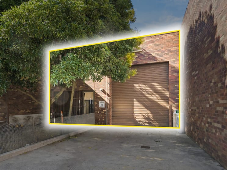 Click to view all images 3/10 Eskay Road Oakleigh South VIC 3167 - Image 3