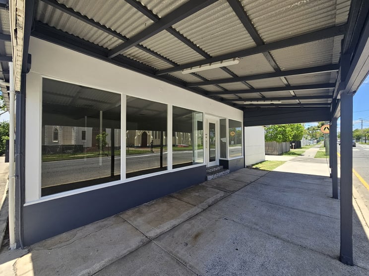 Click to view all images 1/204 Oxley Road Graceville QLD 4075 - Image 2