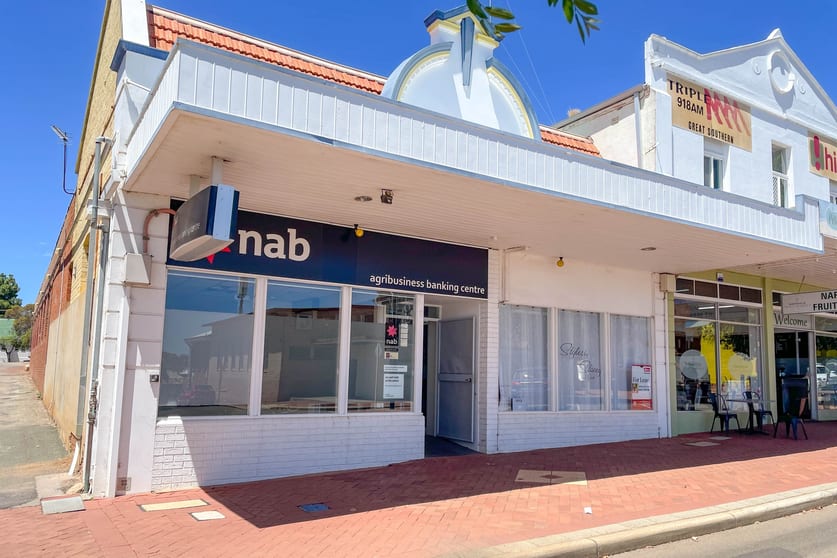 Click to view all images 11a Fortune Street Narrogin WA 6312 - Image 2
