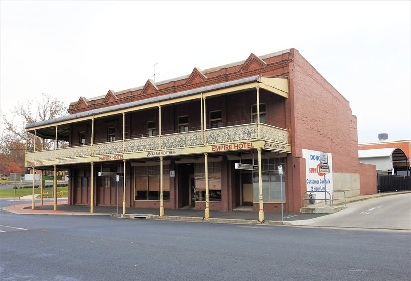 Click to view all images 74 Lovell Young NSW 2594 - Image 3