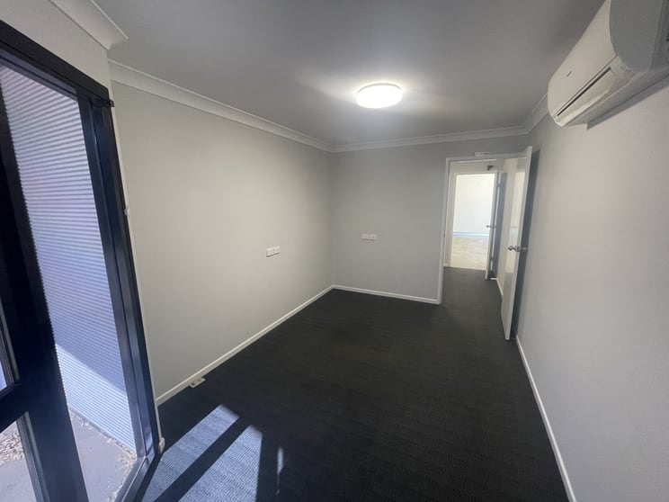 Click to view all images 6B/24 Carroll Street Wilsonton QLD 4350 - Image 2