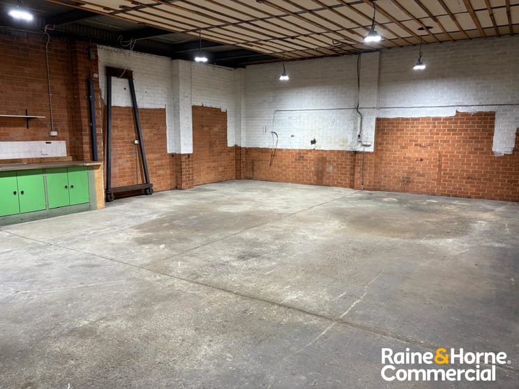 Click to view all images Unit 18B/4 Louise Avenue Ingleburn NSW 2565 - Image 2
