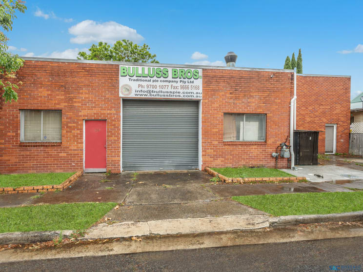 Click to view all images 26 Tenterden Road Botany NSW 2019 - Image 1
