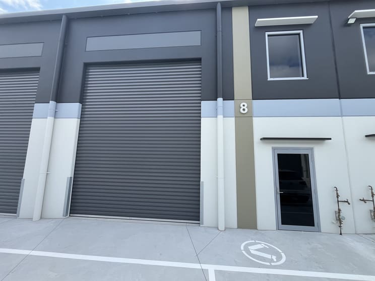 Click to view all images unit 8/99 Wongawallan Drive Yarrabilba QLD 4207 - Image 1