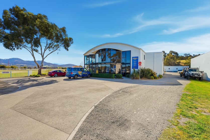 Click to view all images 100 Holyman Avenue Cambridge TAS 7170 - Image 2