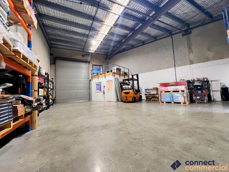Click to view all images 4/12 Township Drive Burleigh Heads QLD 4220 - Image 2