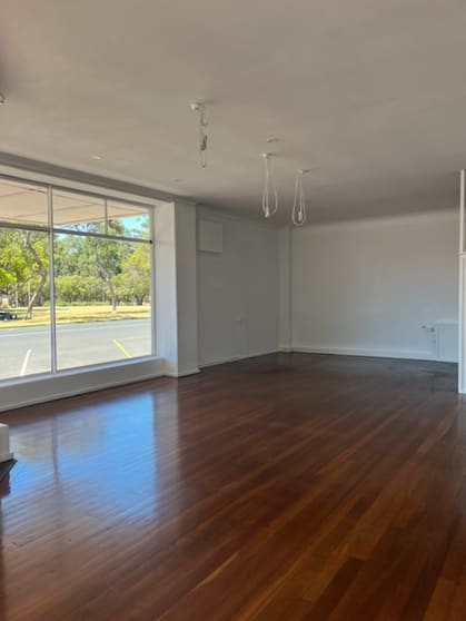 Click to view all images 90 Steere Street Collie WA 6225 - Image 3