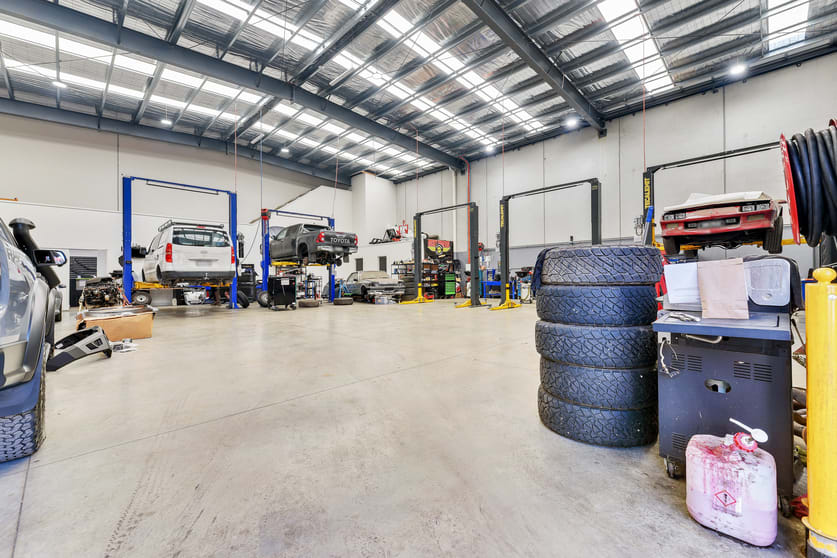 Click to view all images 2 Exceed Way Pakenham VIC 3810 - Image 2