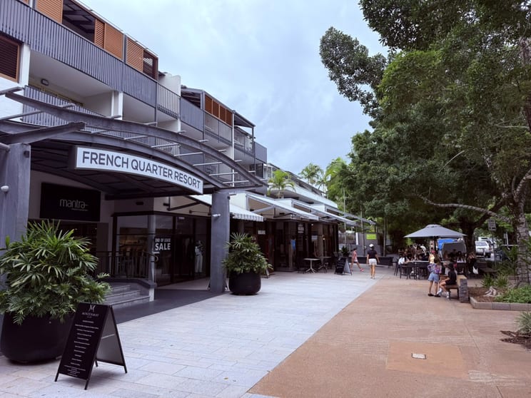 Click to view all images 4/62 Hastings Street Noosa Heads QLD 4567 - Image 3