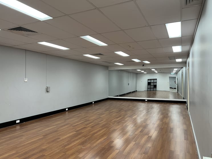 Click to view all images 4/217-227 Summer Street Orange NSW 2800 - Image 3