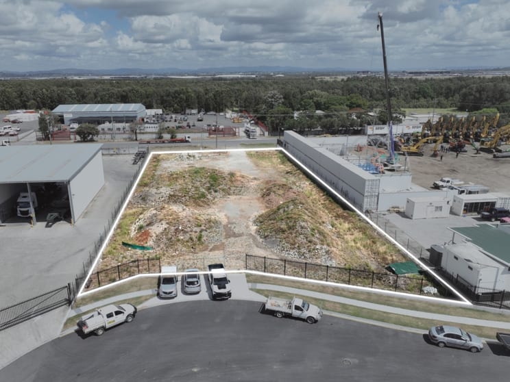 Click to view all images 10-14 Culya Street Pinkenba QLD 4008 - Image 2