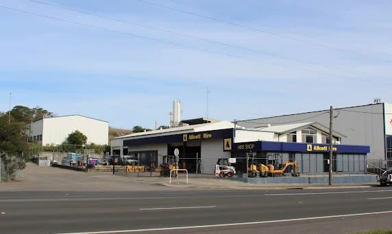 275a Princes Highway Unanderra NSW 2526 - Image 1