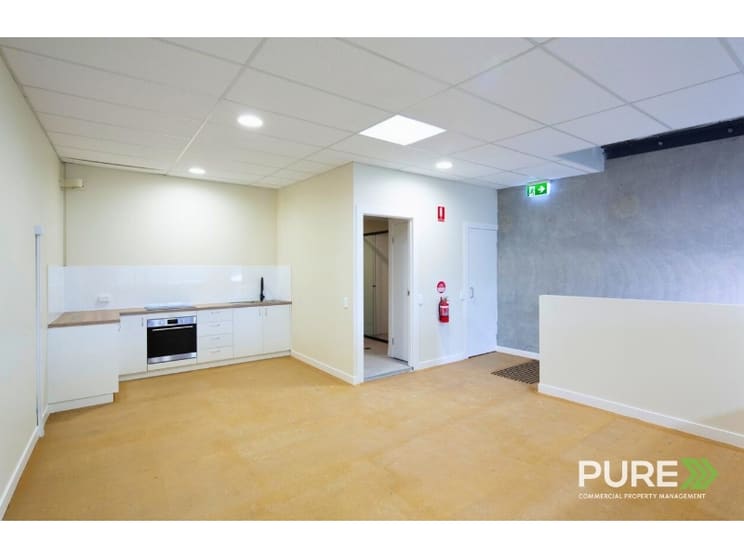 Click to view all images 11/186 Douglas Street Oxley QLD 4075 - Image 3