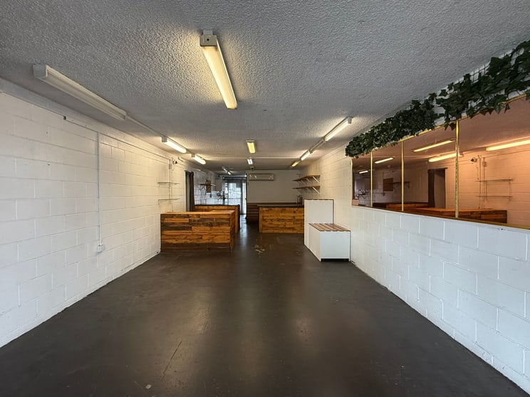 Click to view all images Shop 2/52 Thomas Dr Surfers Paradise QLD 4217 - Image 2