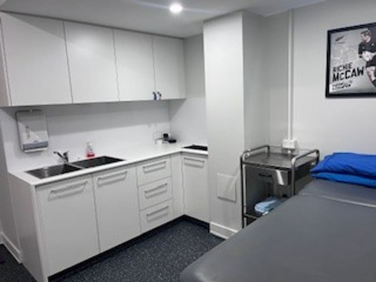 Click to view all images Shop 2/72 Brookes St Bowen Hills QLD 4006 - Image 3