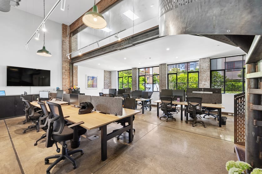 Click to view all images Level 2/98 Riley Street Darlinghurst NSW 2010 - Image 1