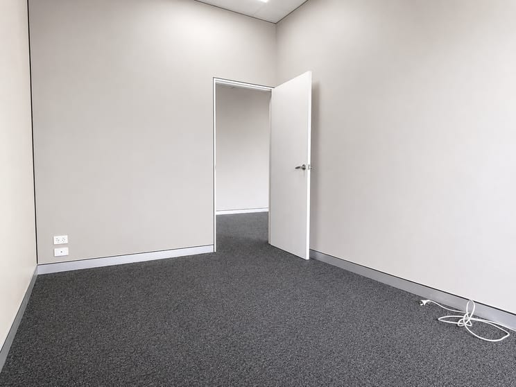 Click to view all images Suite 5/234 Prospect Highway Seven Hills NSW 2147 - Image 3