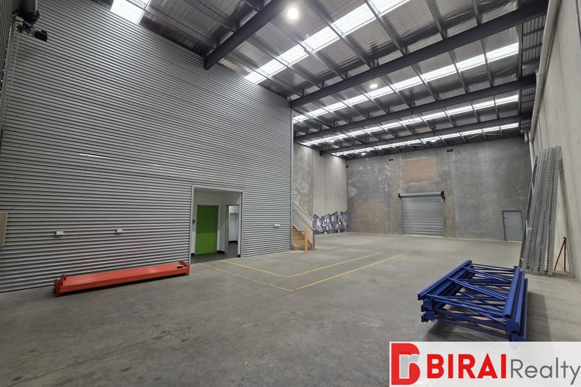 Click to view all images U-1/13 Flynn Court Derrimut VIC 3026 - Image 3