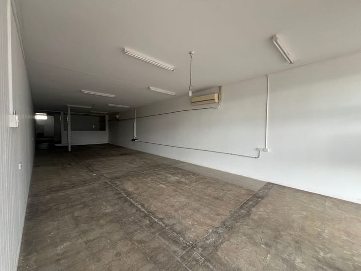 Click to view all images A/84 Hypatia Street Chinchilla QLD 4413 - Image 2